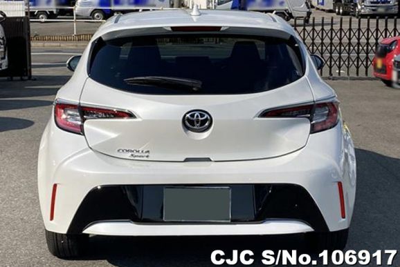 Toyota Corolla in White for Sale Image 5