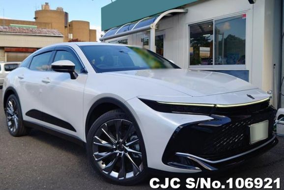 Toyota Crown Crossover in Pearl for Sale Image 0