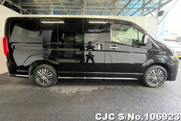 Toyota GranAce in Black for Sale Image 6