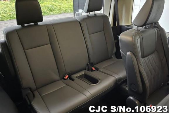 Toyota GranAce in Black for Sale Image 17