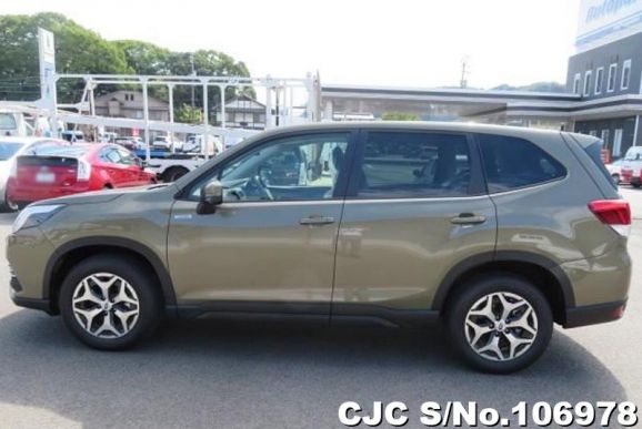 Subaru Forester in Green for Sale Image 7