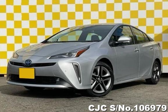 Toyota Prius in Silver for Sale Image 0