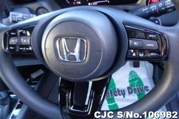 Honda Vezel in White for Sale Image 6