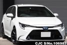 Toyota Corolla in Pearl for Sale Image 0