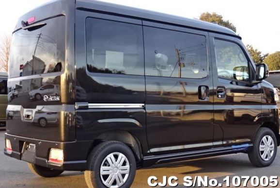 Daihatsu Hijet in Black for Sale Image 2