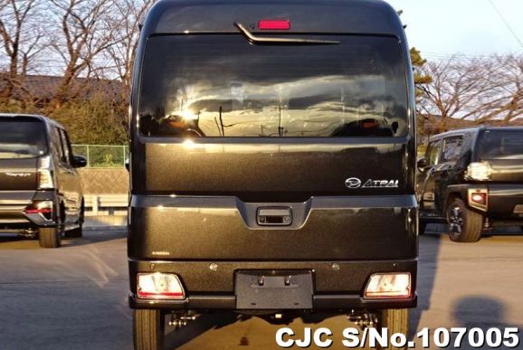 Daihatsu Hijet in Black for Sale Image 4