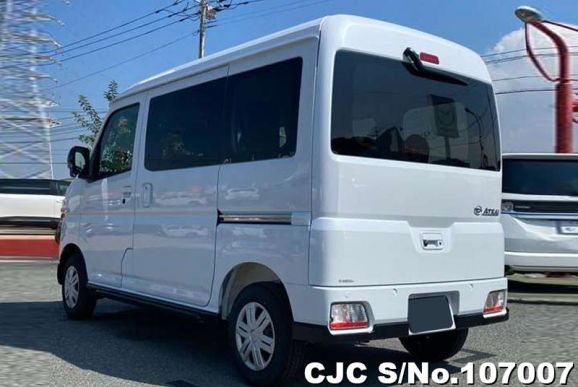 Daihatsu Atrai in White for Sale Image 1