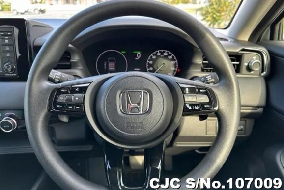 Honda Vezel in Pearl for Sale Image 8