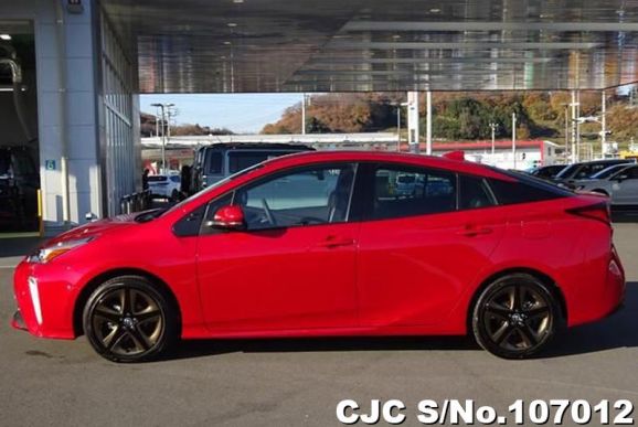 Toyota Prius in Red for Sale Image 7