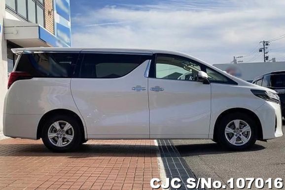 Toyota Alphard in Pearl for Sale Image 2