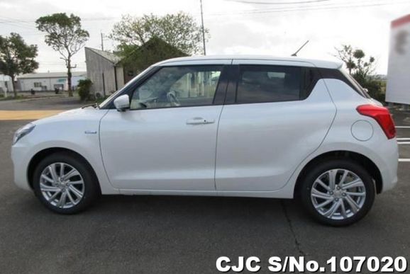 Suzuki Swift in Pearl for Sale Image 4