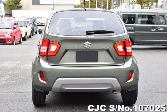 Suzuki Ignis in Green for Sale Image 5