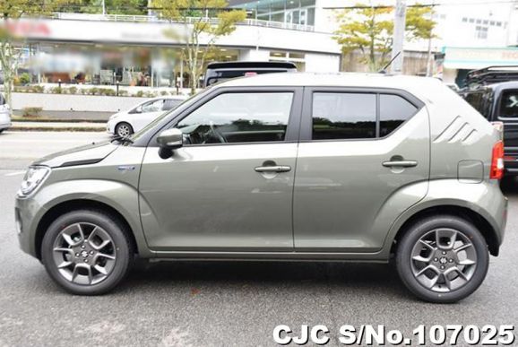 Suzuki Ignis in Green for Sale Image 7