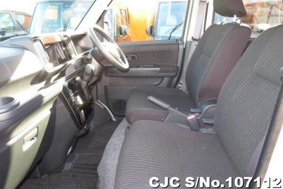 Daihatsu Atrai in Pearl for Sale Image 10