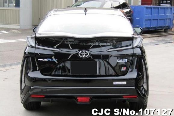 Toyota Prius in Black for Sale Image 2