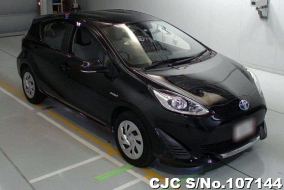 Toyota Aqua in Black for Sale Image 0