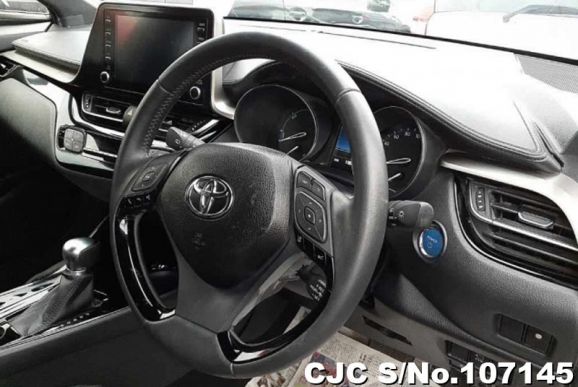 Toyota C-HR in Pearl for Sale Image 6