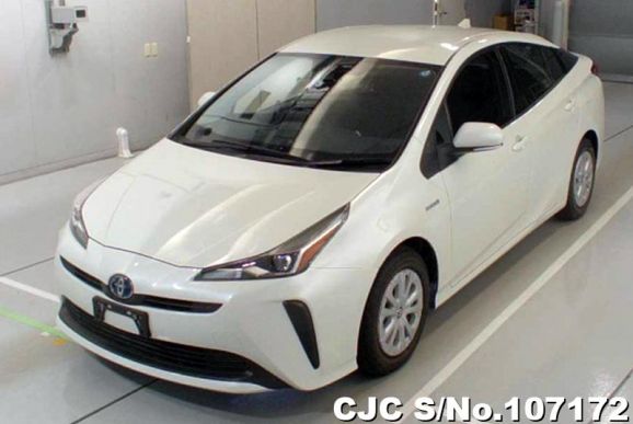 Toyota Prius in White for Sale Image 3