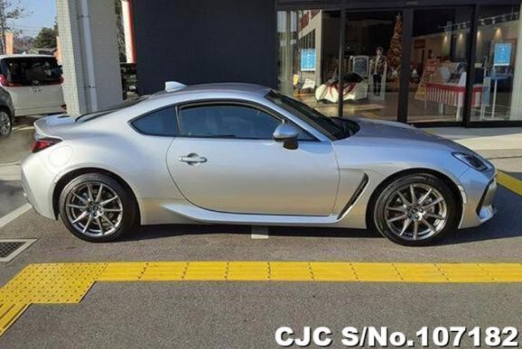 Subaru BRZ in Silver for Sale Image 2