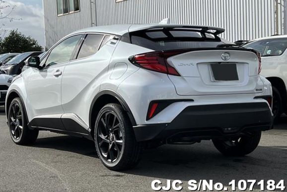 Toyota C-HR in White for Sale Image 1