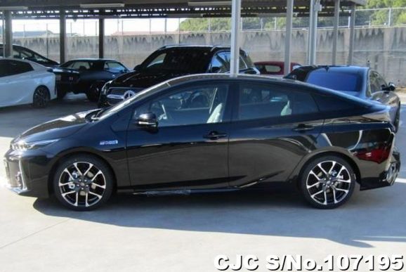 Toyota Prius in Black for Sale Image 3