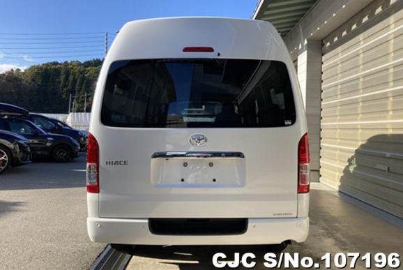 Toyota Hiace in White for Sale Image 4