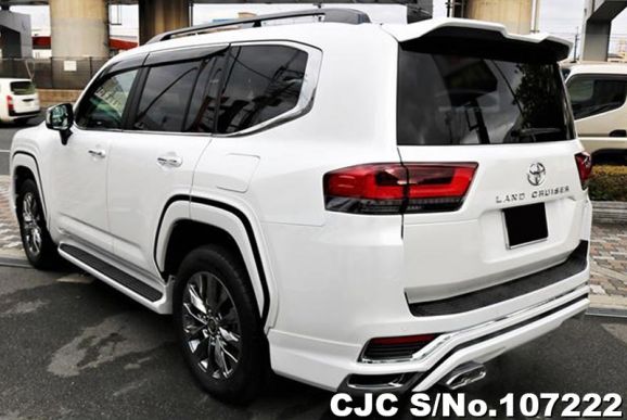 Toyota Land Cruiser in Pearl for Sale Image 1