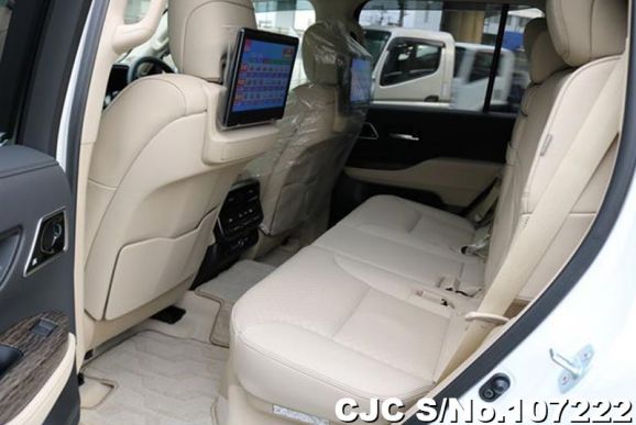 Toyota Land Cruiser in Pearl for Sale Image 9