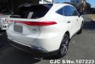 Toyota Harrier in Pearl for Sale Image 1