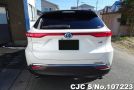 Toyota Harrier in Pearl for Sale Image 4