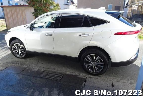 Toyota Harrier in Pearl for Sale Image 5