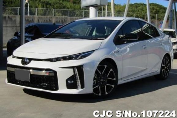 Toyota Prius in Pearl for Sale Image 0