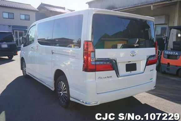 Toyota GranAce in Pearl for Sale Image 1