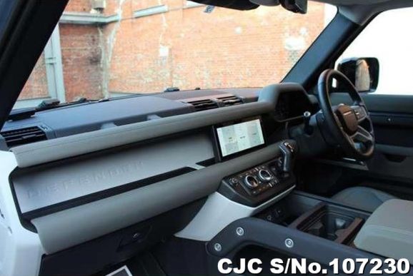 Land Rover Defender in Gun Metallic for Sale Image 5