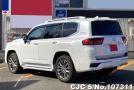 Toyota Land Cruiser in Pearl for Sale Image 1