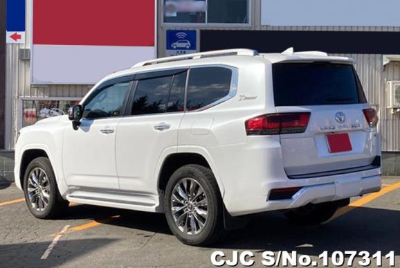 Toyota Land Cruiser in Pearl for Sale Image 1