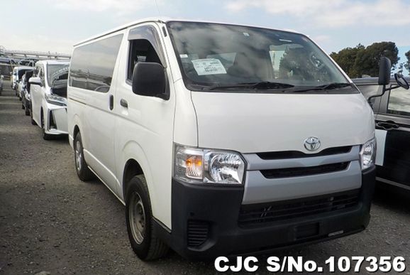 2017 Toyota / Hiace Stock No. 107356