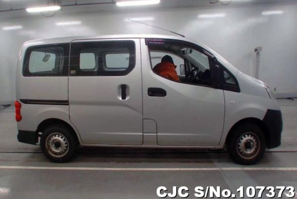 Nissan NV200 in Silver for Sale Image 4