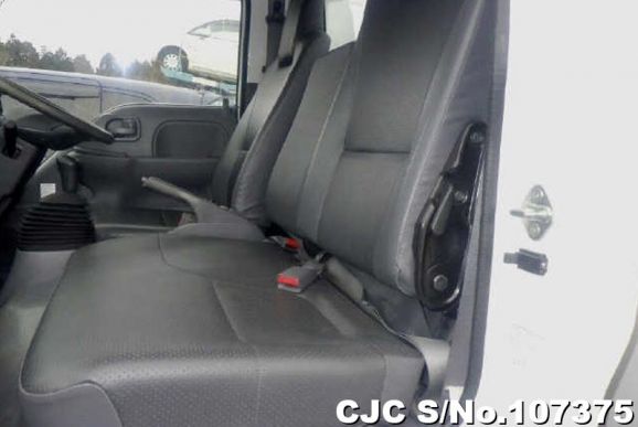 Isuzu Elf in White for Sale Image 6