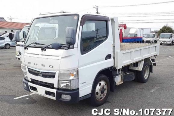 Mitsubishi Canter in White for Sale Image 3