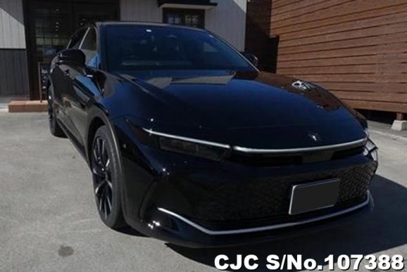 Toyota Crown Crossover in Black for Sale Image 0