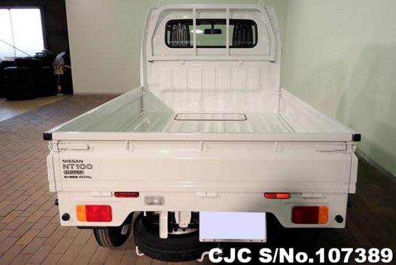 Nissan Clipper in White for Sale Image 4