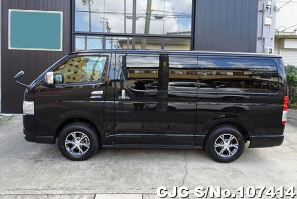 Toyota Hiace in Black for Sale Image 3