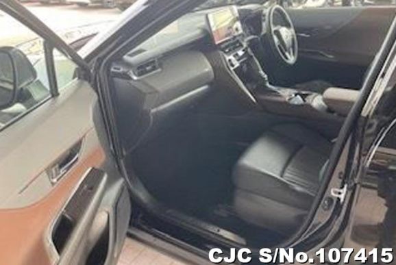 Toyota Harrier in Black for Sale Image 9