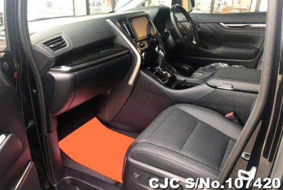 Toyota Alphard in Black for Sale Image 5