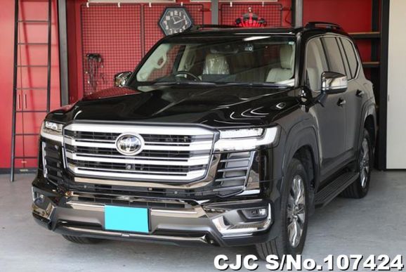 Toyota Land Cruiser in Black for Sale Image 3