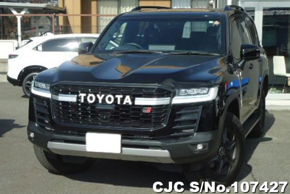 Toyota Land Cruiser in Black for Sale Image 0