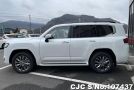 Toyota Land Cruiser in Pearl for Sale Image 6