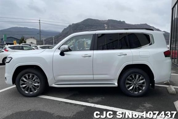 Toyota Land Cruiser in Pearl for Sale Image 6