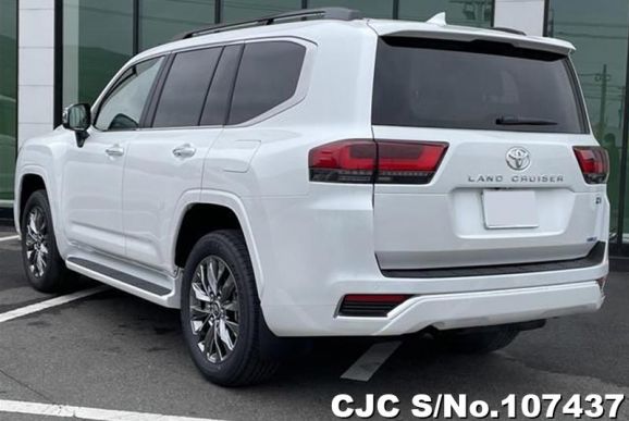 Toyota Land Cruiser in Pearl for Sale Image 1